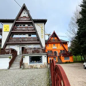  Hotel Rezydencja Karnat I I Ii Polen